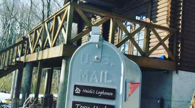 ハイジのログハウスにポスト！