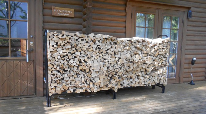 薪棚と薪ストーブの美しさ！