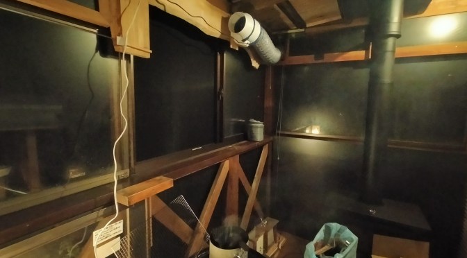 排気ダクト設置！コテージひだまり