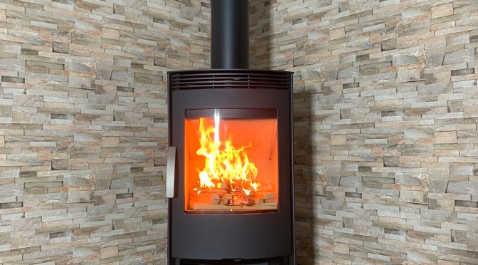 薪ストーブの価格って？薪ストーブの世界！「マツコの知らない世界」（ではまだやっていないけど・・・）